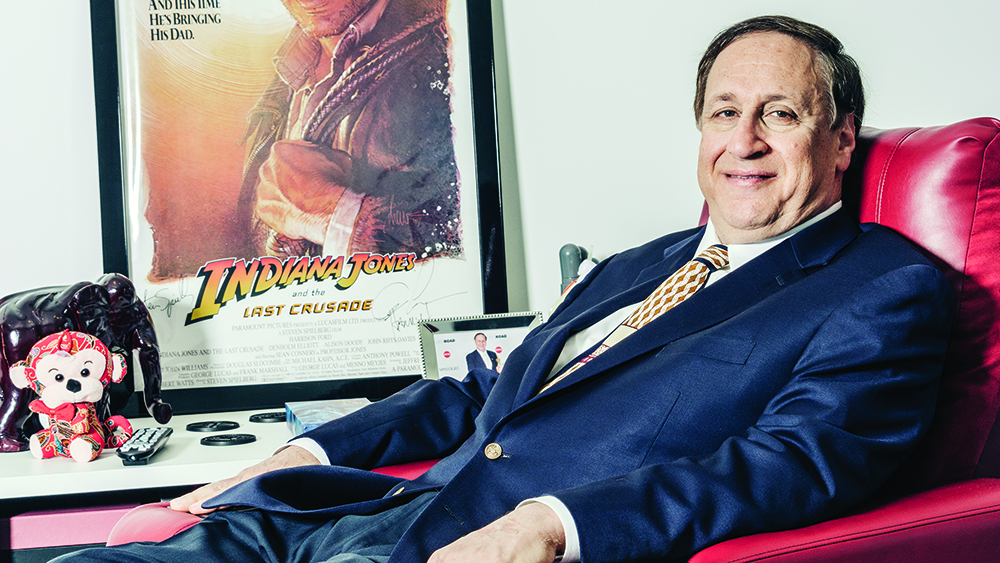 AMC CEO Adam Aron Backs Paramount-Warner Bros. Merger